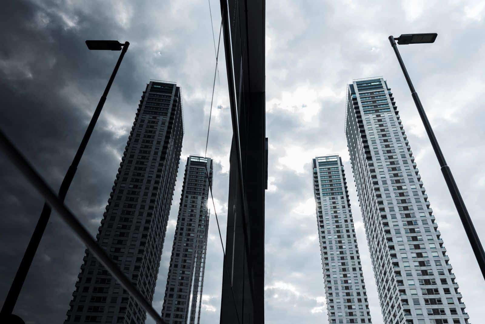 Why Is U.S. Commercial Real Estate Such a Low-Risk Investment?