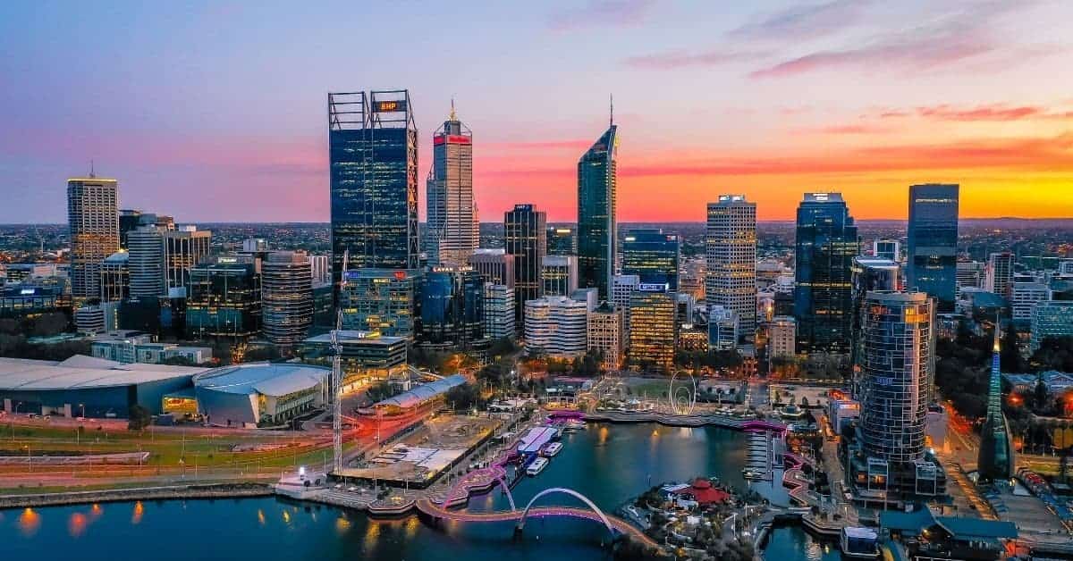 Can Australians buy property in USA