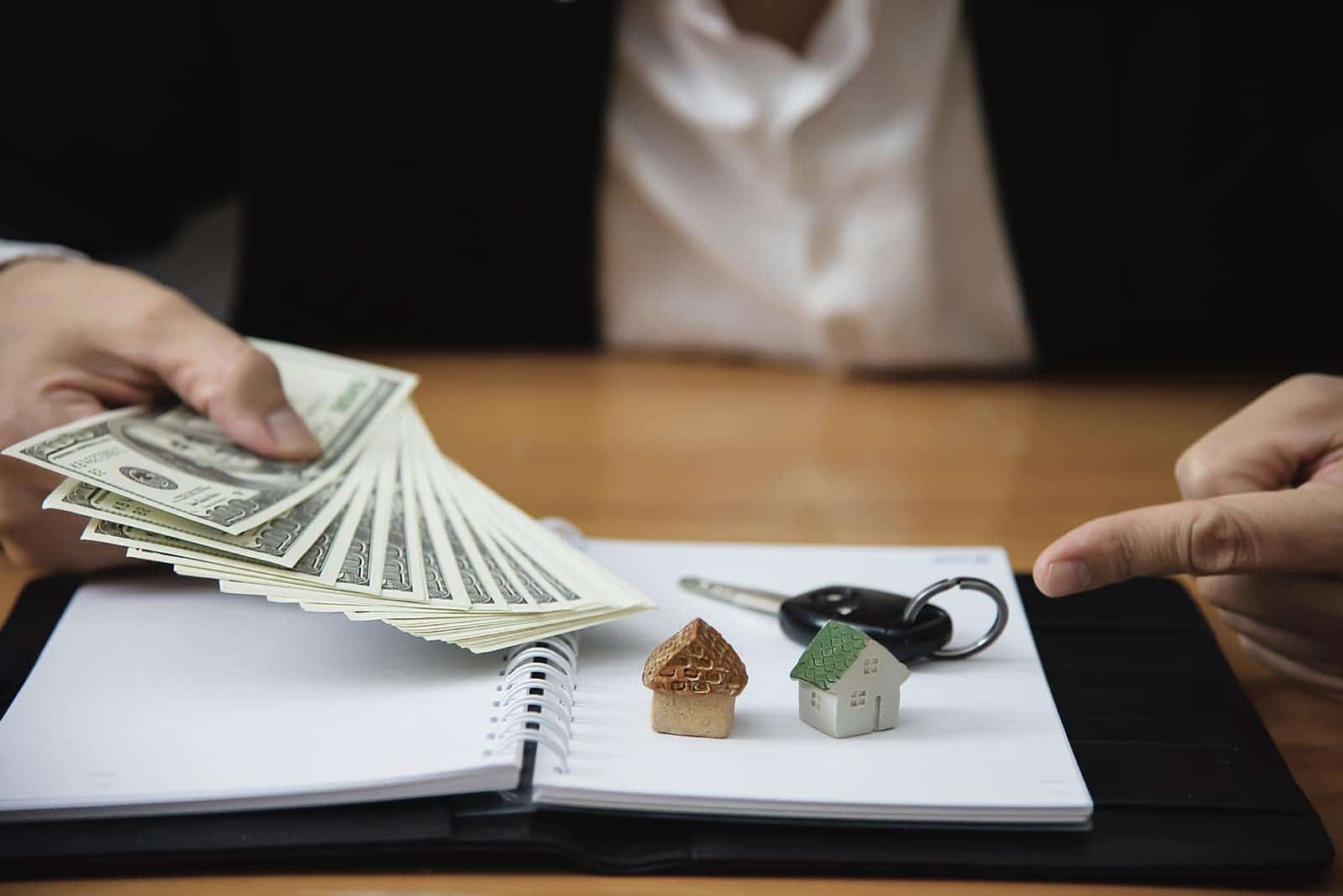 How Canadians Can Buy and Finance Property in Florida