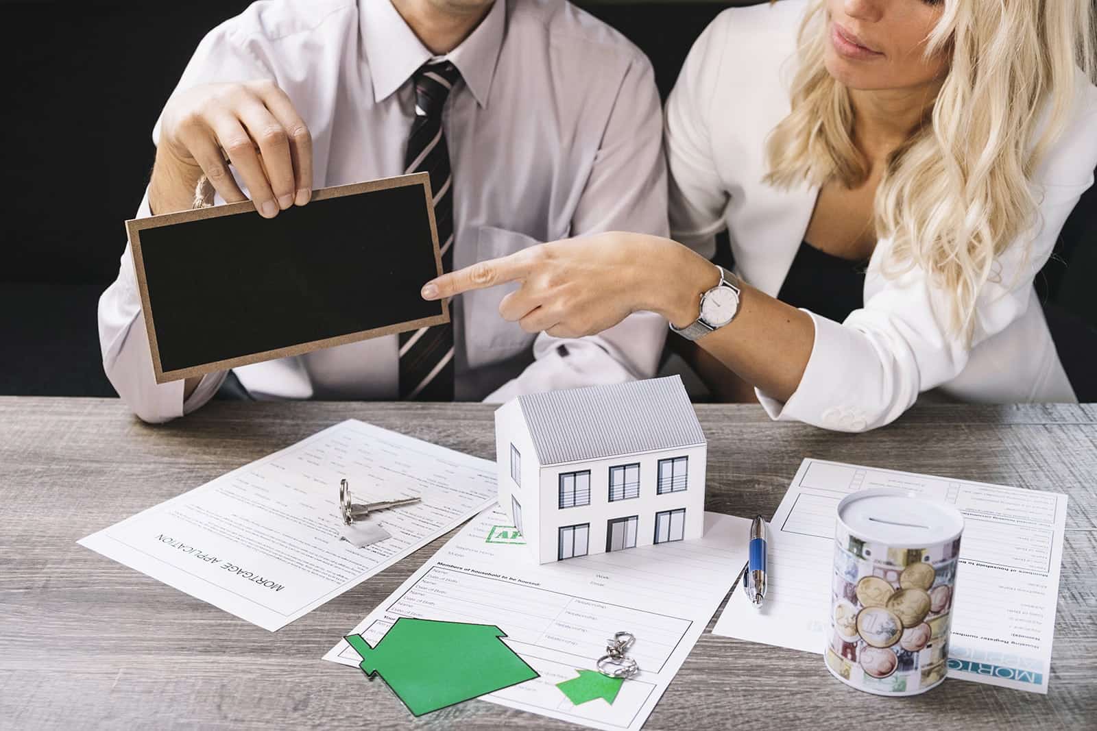 Buying property in Texas from China