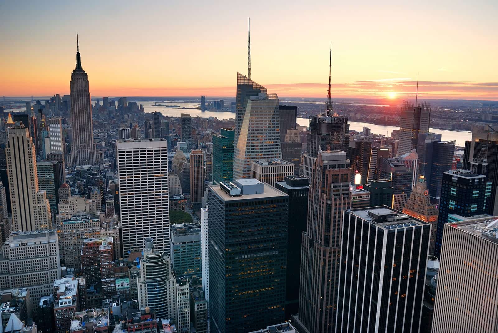 U.S. expats and U.S. green card holders securing a home before relocation