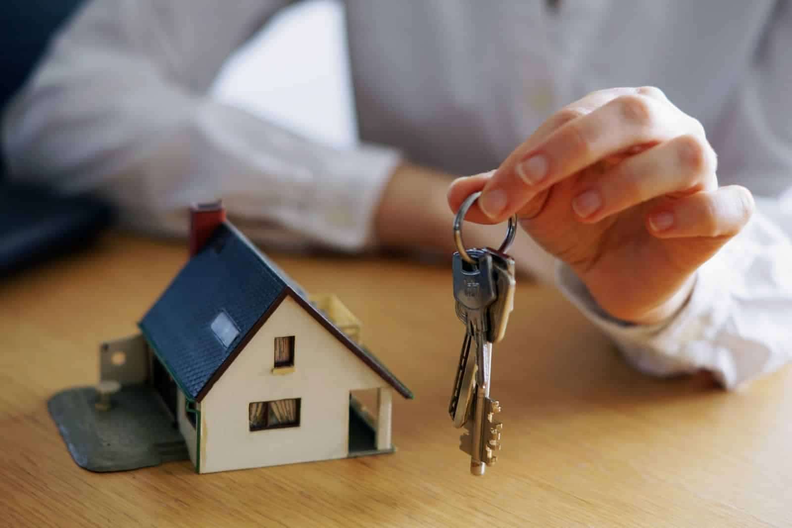 Foreign national investor reviewing U.S. mortgage loan options for buying American real estate