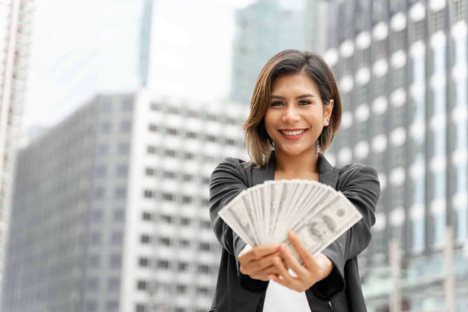 America Mortgages announcing its leadership in US luxury bridge lending for international and high-net-worth real estate investors