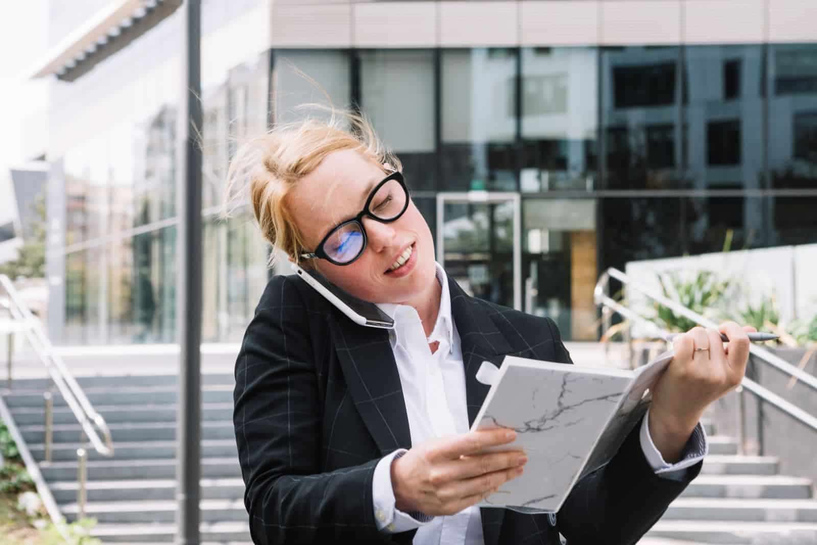 High-net-worth investor reviewing bridge loan financing strategies for multimillion-dollar US real estate acquisitions