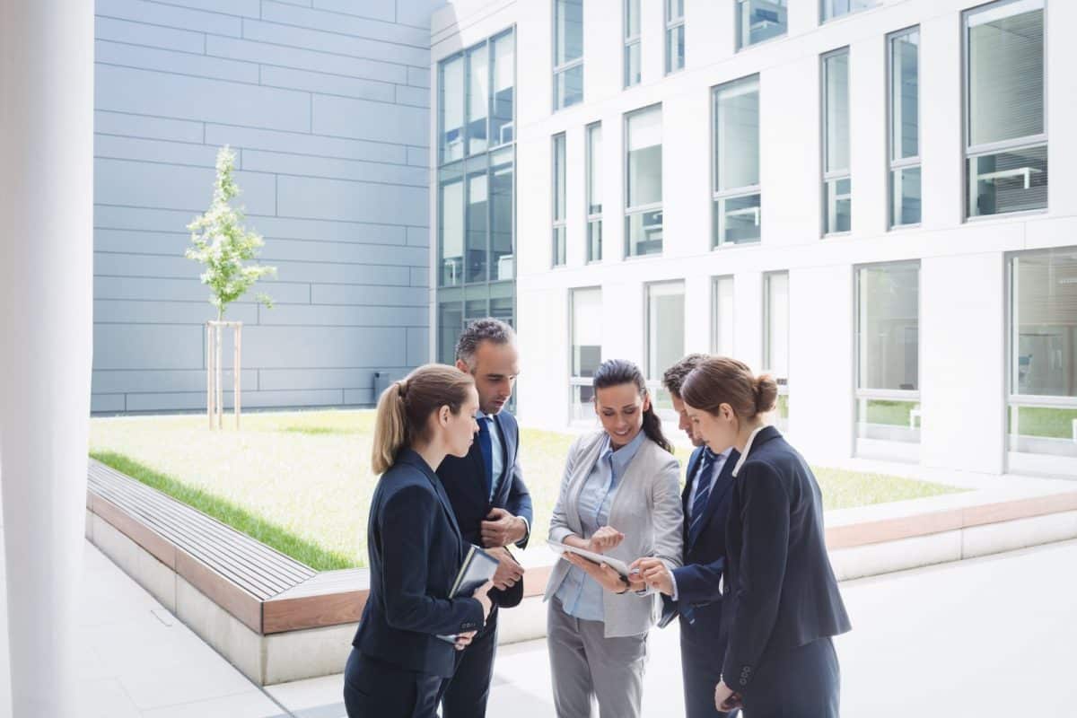 International buyer exploring buy property in USA from overseas financing options